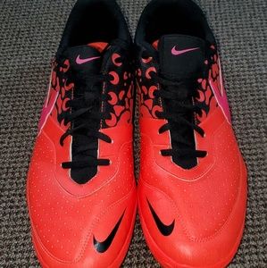 Nike indoor soccer shoes